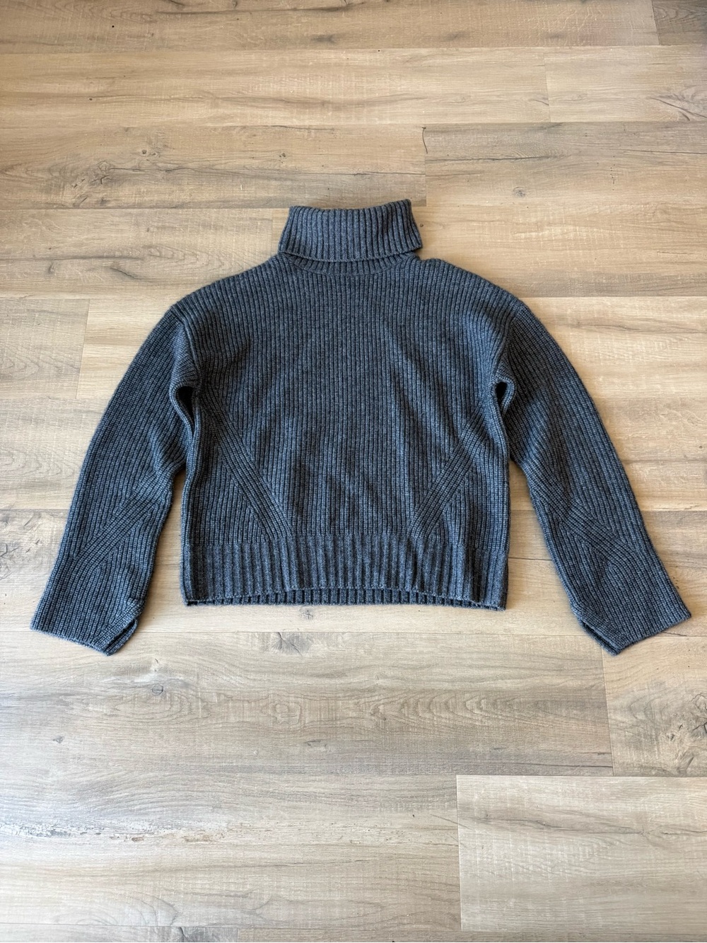 Veronica Beard Grey Matilda Wool Cashmere Ribbed Turtleneck Sweater - Medium - Picture 5 of 8